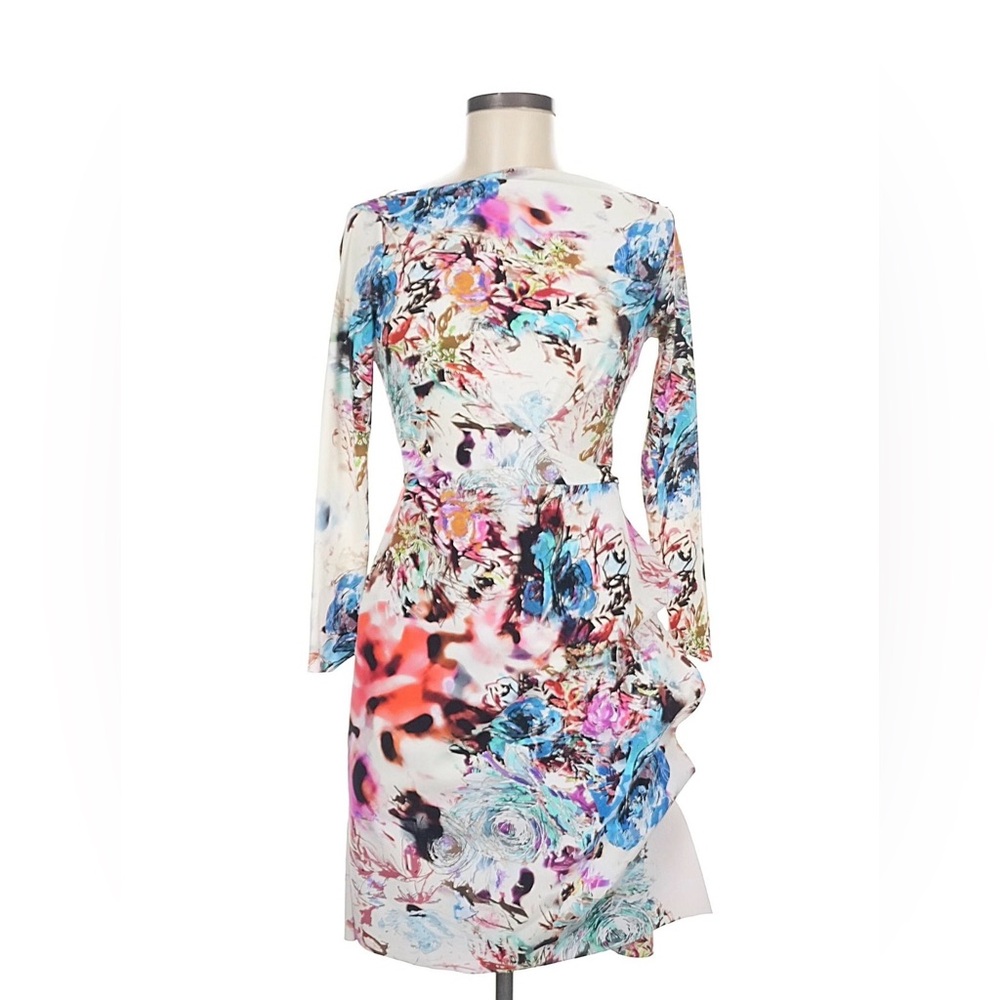 Chiara Boni Dress in beautiful abstract floral design